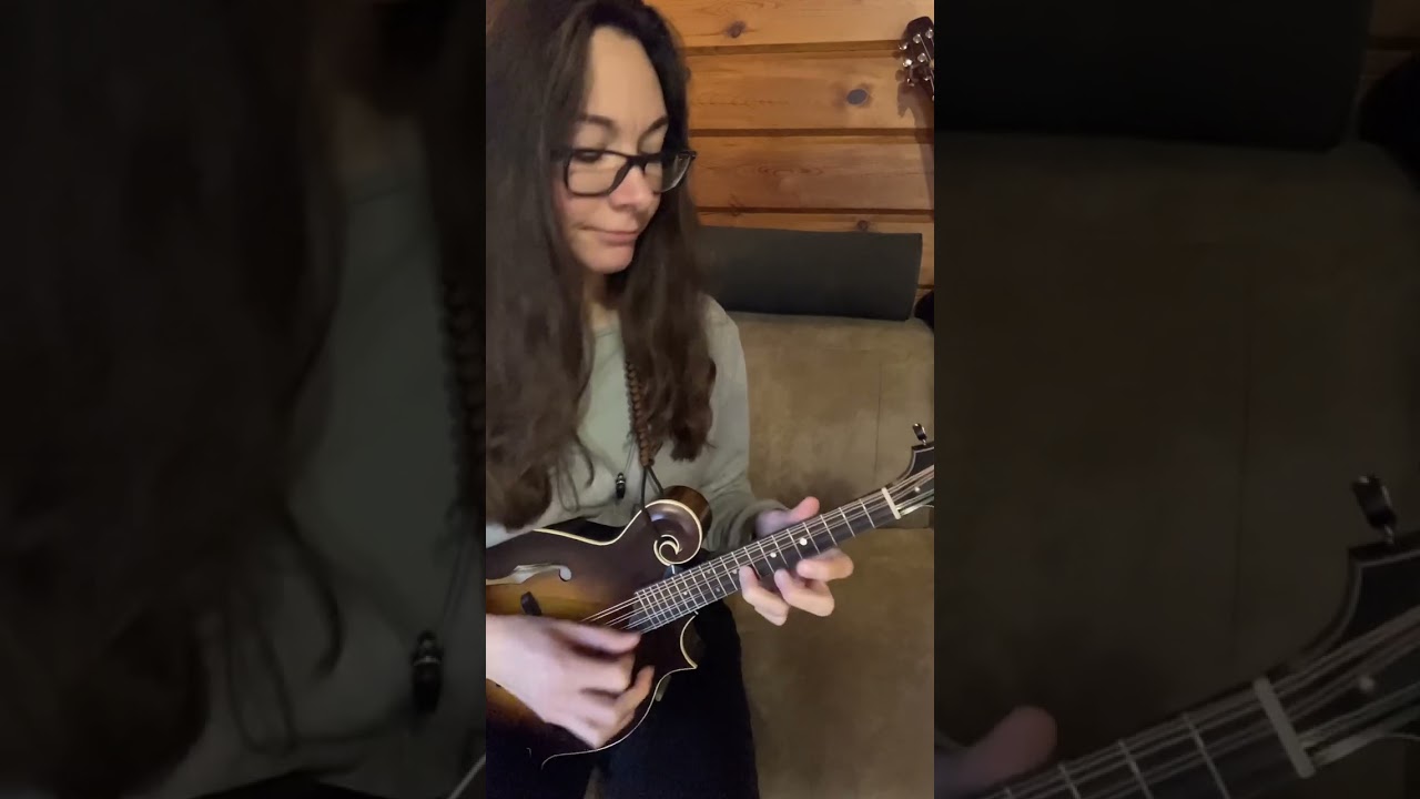 Dempsey December - Day 19 🎉 Dempsey Young mandolin licks 