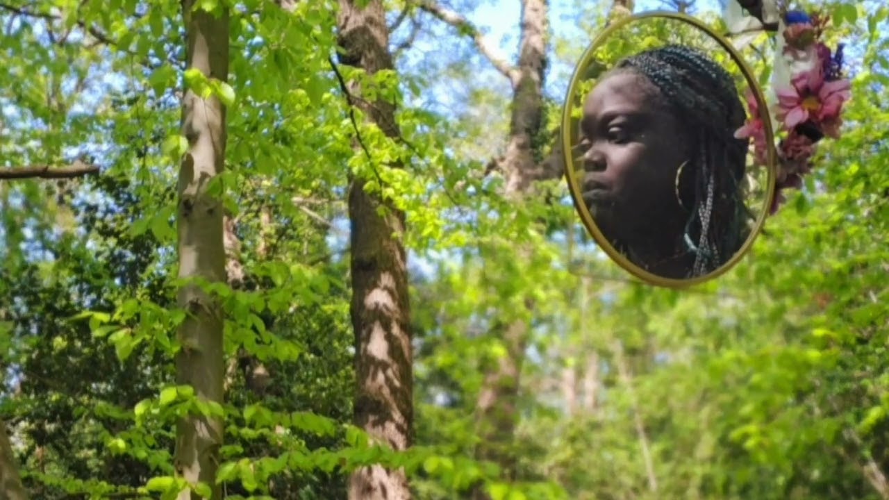 Donna Thompson - Gardner Street (Official Visualiser)