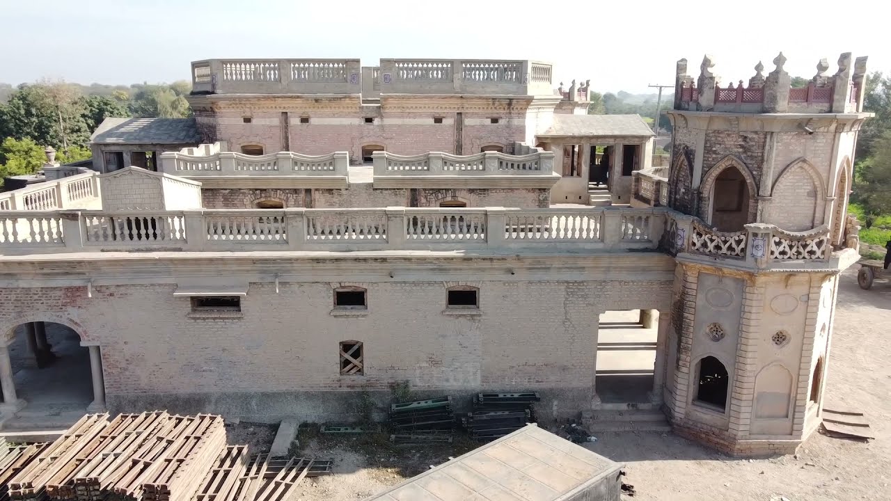 A Tour To The Hiraj Mahal | A 100 Years Old Palace in Pakistan | Abdul Majeed Batti