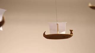 ゆらゆらと漂う“空中インテリア” 〜 吊り下げるだけで空間が変わる「大人のモビール」