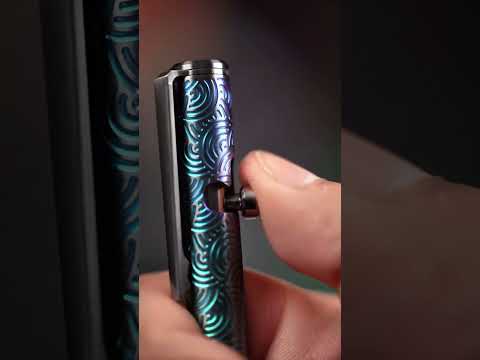 Q3D x URBAN Bolt Action Pen ????