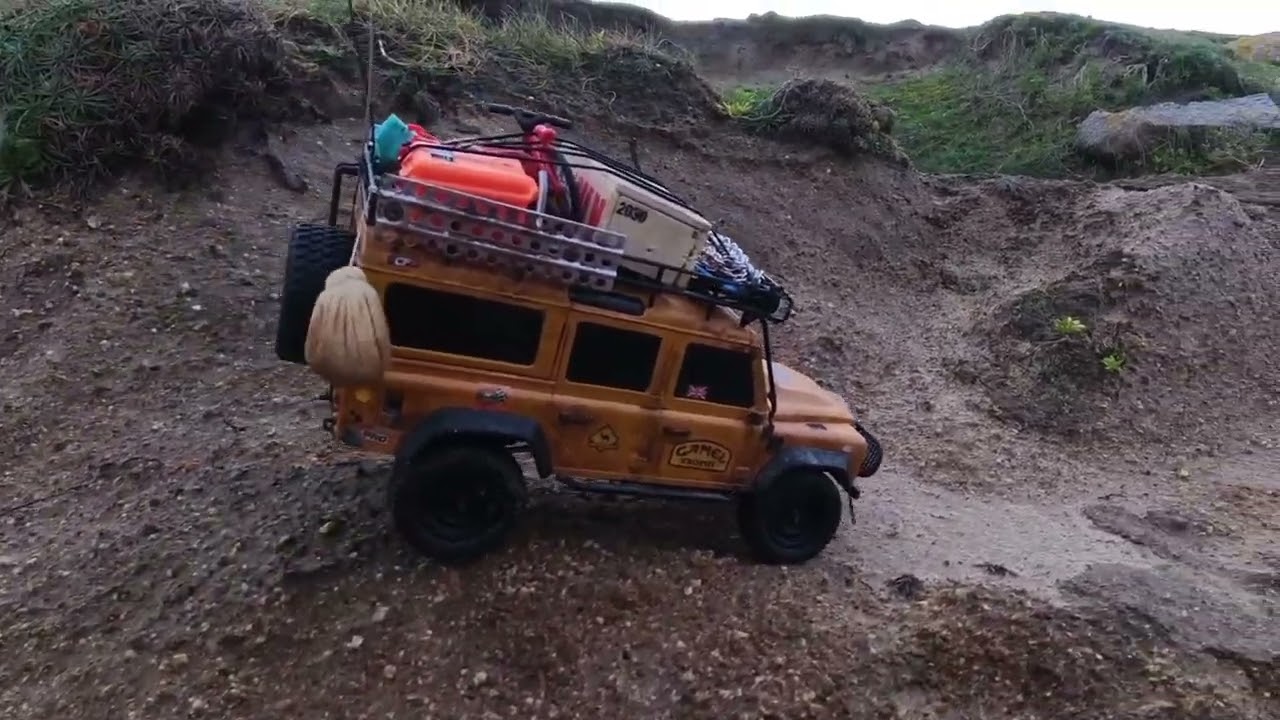 Crawler Defender D110 en raid à Rock Ar Gonc 29 