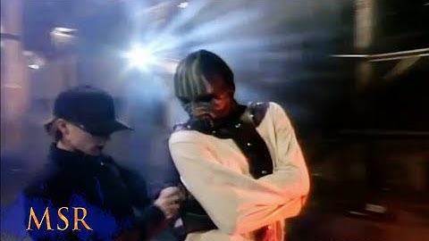 HOW TO ESCAPE FROM A STRAIGHT JACKET!