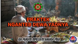 Praktek Nganteb Dewa Yadnya (2)