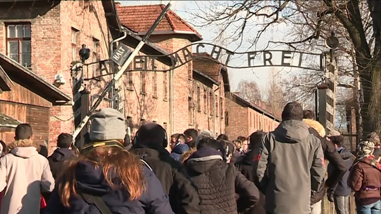france télévisions sport Sarthe : des lycéens en Pologne à Auschwitz, le camp d'extermination nazi