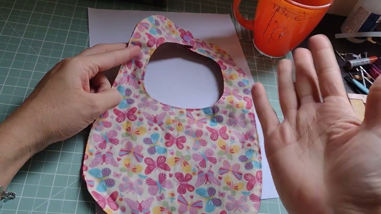 Como fazer molde de babador para bebê|SuhBessone