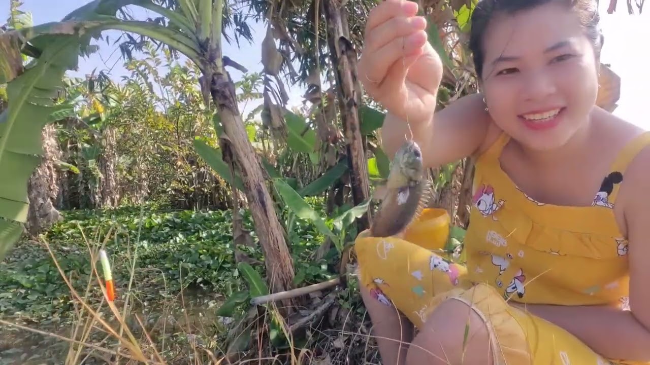 Em gái miền tây Vô Rừng câu cá Dính quá trời Thấy Ham luôn