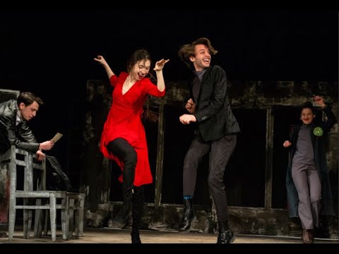 ნანუკა ხუსკივაძის სპექტაკლი \"კლასის ფოტო\"