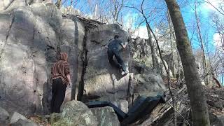 Devils Lake Bouldering - North Shore - Parking Lot - Confidence Booster - Tullamore Dew Arete (V2)
