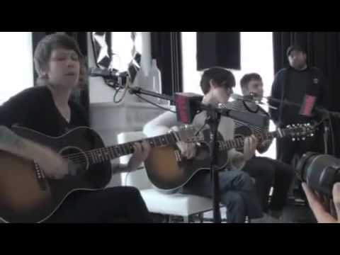 Tegan and Sara - Hell (Ames Hotel Session 2010)