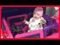TRY NOT TO LAUGH - الطفل لديه مشكلة في لعب سيارة #2★ فيديو مضحك