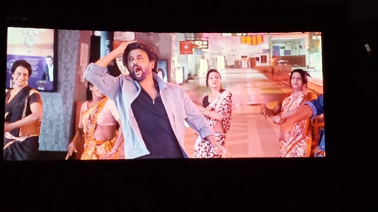 Darbar RajiniKanth Train station Fight scene