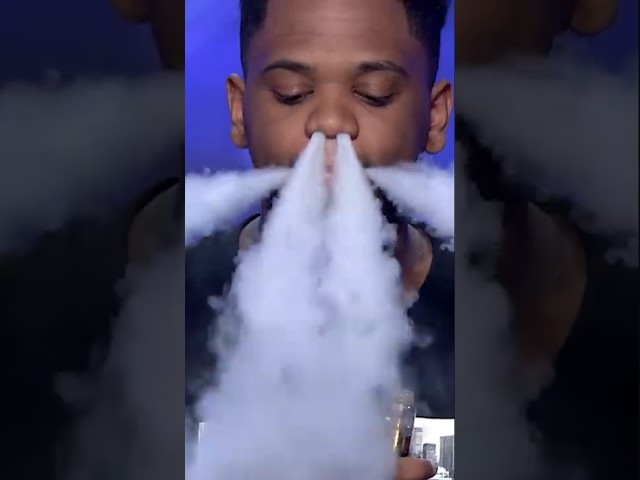 he made art out of VAPING! 😮 썸네일