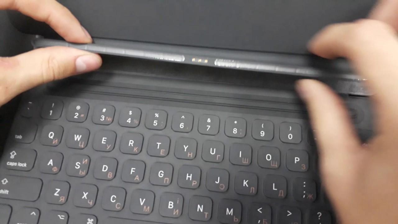 How to turn on a smart watch keyboard