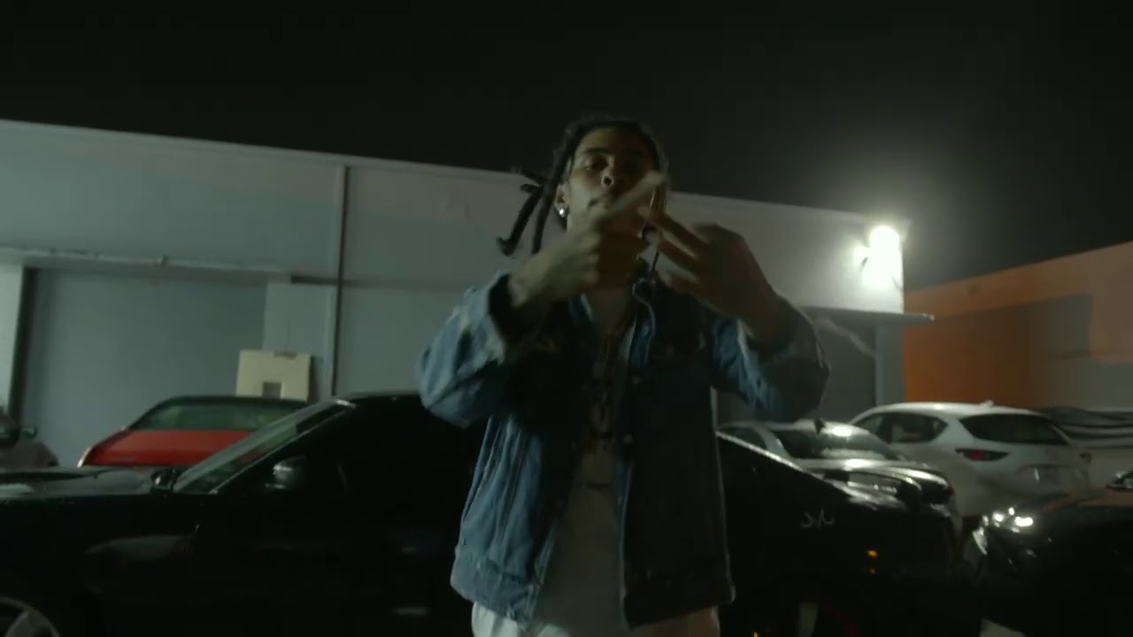 Robb Bank$ - "Hope U Brought Ya Gun"