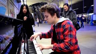 DANCE MONKEY       METRO STATION PIANO PERFORMANCE