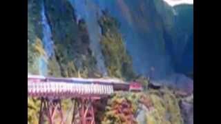 NゲージDF50餘部鉄橋　DE10後補機付き