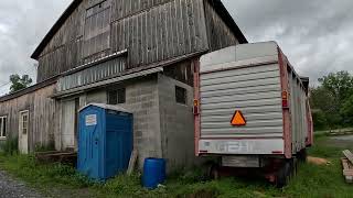 A 360 walk around an 1800’s Pennsylvania bank barn 