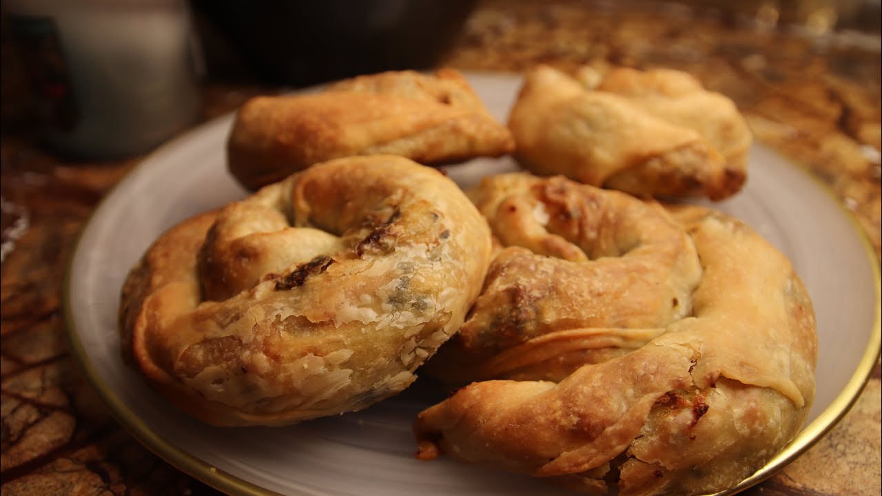 Anna Lesko - Placinte de post cu cartofi si praz - #66