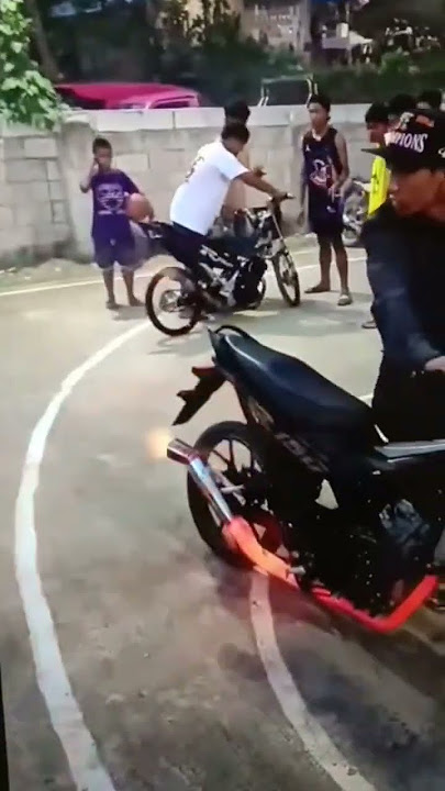 satria F knalpotnya  menyala sampai keluar api  #suzuki #satria #satriafu #satriafufi #shorts #viral