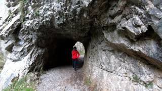 Espectacular ruta de Las Xanas en Asturias