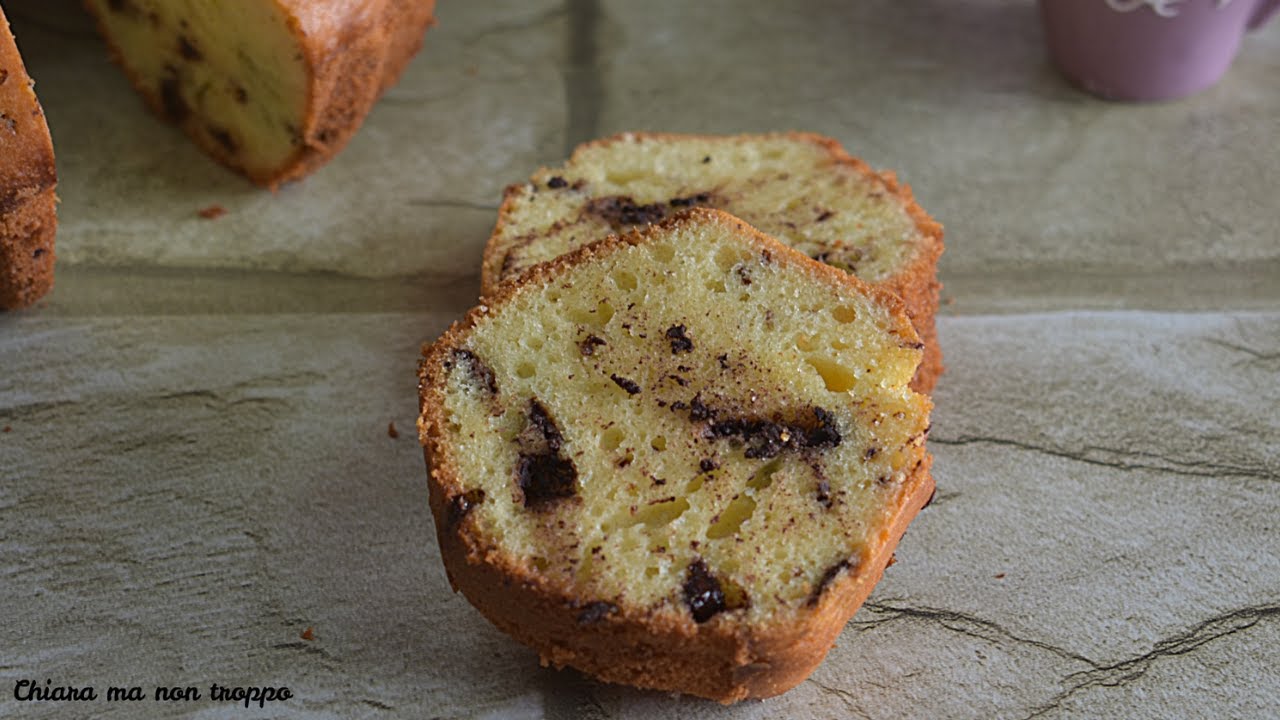 Ciambella Con Yogurt Greco E Cioccolato Chiara Ma Non Troppo