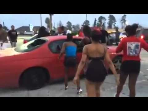 Brutal Girl Street Fights