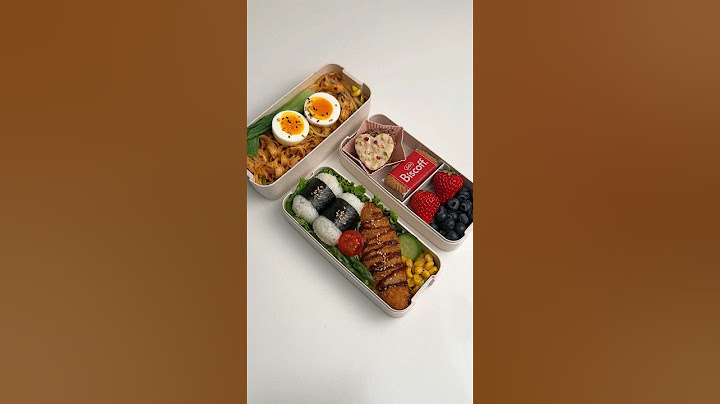 Make lunch box with me. 🍙🥡🥢 #asmr #satisfying #lunch #lunchbox #food #cooking #noodles  #shorts