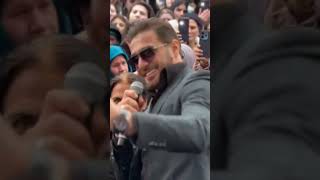 Talıb Tale - bilirsenki senden ayrı qala bilmerem.. #talibtale #shorts #music #konsert