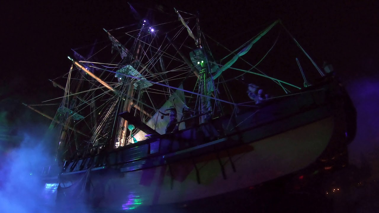 Fantasmic! 2019 Front Row Center 4K Video