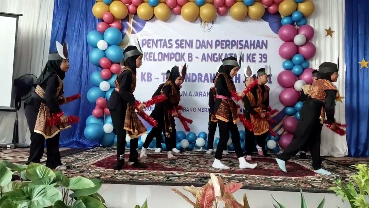Tari Ampar-ampar pisang..... Pentas Seni
