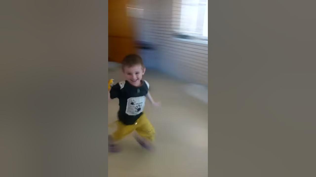 Бешеный мальчик - YouTube