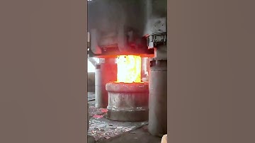 The forging process of tools sharing = Good machinery can improve efficiency.