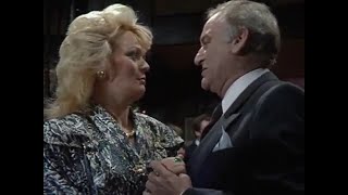 HOME TO ROOST Christmas Special - Family Ties (1989)