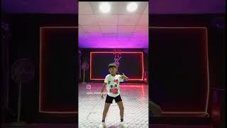 kiya kiya#dance #dancevideo #bollywoodstyle #bollywooddance ##newpost #youtubereels #likrforlike