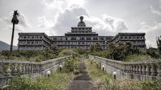 3AM Exploring Inside an Abandoned Hotel - HOMELESS ATTACKED AND CHASED US OUT