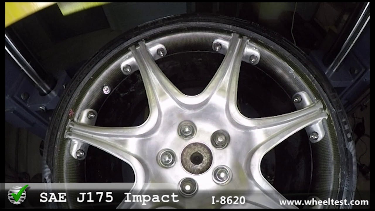 DYMAG BOXSTROM CARBON AUTO WHEEL  - 13 deg Impact between spokes