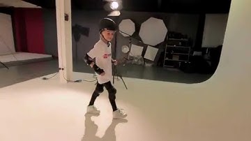 ANSD - Official Heelys Trick Tips - Rolling Backwards