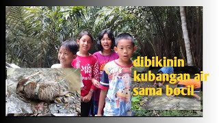 Otter & Bocil Main Becek Becekan Di Sungai