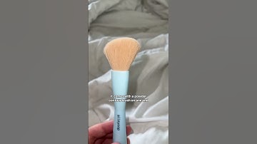 4-in-1 Makeup Brush for Travel #alleyoop #travelmakeupbag #makeup