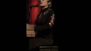 Paula Cole Tupelo Music Hall 7-2216 &quot;Throwing Stones&quot;