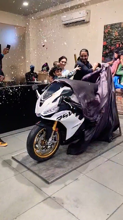 Aprilia RSV4 Factory 2024 First in India #trendingshorts #viralshorts #shortsfeed #aprilia