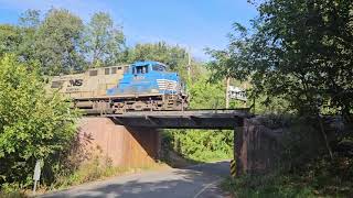 Sonic Bonnet NS 4001 Leads NS 4258 on NS 11Z Passing Through in Front Royal VA