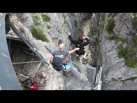 TERRIFYING CANYON SWING