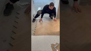 Here's a quick idea to install vinyl flooring for a minimalist home #construction