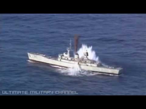 TORPEDO SINKS SHIP! Attack sub OBLITERATES DESTROYER with direct hit! Test only, NOT real combat