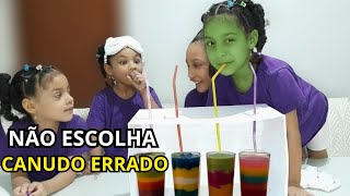 NÃO ESCOLHA O CANUDO ERRADO! 🤣😱 | Desafio Surpresa das Irmãs Capoly