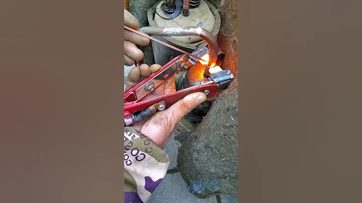 Cooling copper pipe welding process- Good tools and machinery make work easy - DayDayNews