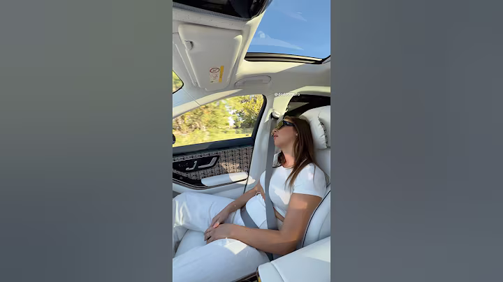 My GF reacts to the Mercedes-Maybach😅 S680 Haute Voiture S680 Night Series and S580