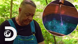 Moonshiners Panic After Accidentally Making Blue Liquor | Moonshiners